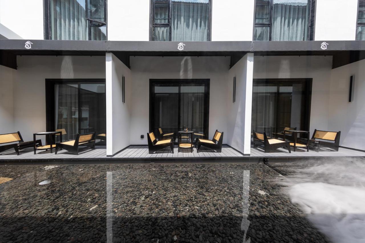 Gongxili - Xige Hotel Free Welcome Tea And Dessert Чънду Екстериор снимка
